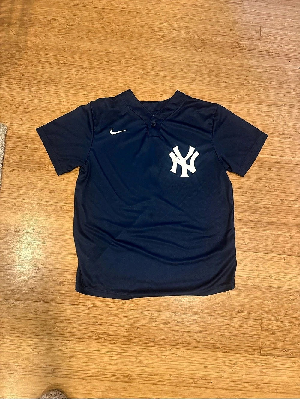 Nike New York Yankees MLB Dri-FIT 1-Button Pullover Jersey Youth